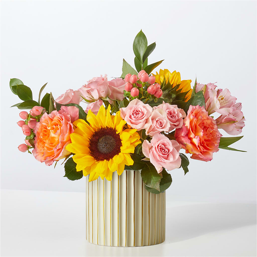 Sun's Out Bouquet – SWEET CREATIONS BROOKFIELD FLWRS & BLLNS, Brookfield IL