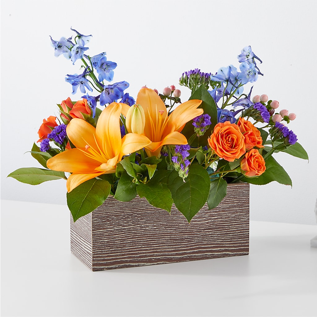 Radiant Citrus Box Bouquet – SWEET CREATIONS BROOKFIELD FLWRS & BLLNS, Brookfield IL