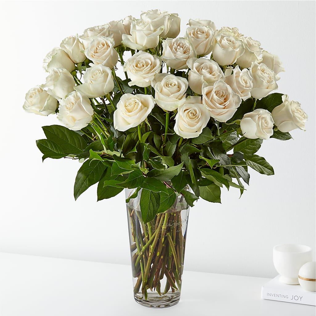 Long Stem White Rose Bouquet – SWEET CREATIONS BROOKFIELD FLWRS & BLLNS, Brookfield IL