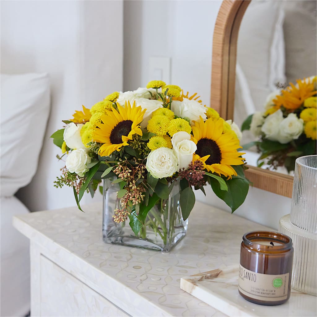 Luminous Morning Bouquet – SWEET CREATIONS BROOKFIELD FLWRS & BLLNS, Brookfield IL