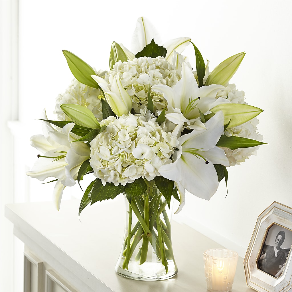 Compassionate Lily Bouquet – SWEET CREATIONS BROOKFIELD FLWRS & BLLNS, Brookfield IL