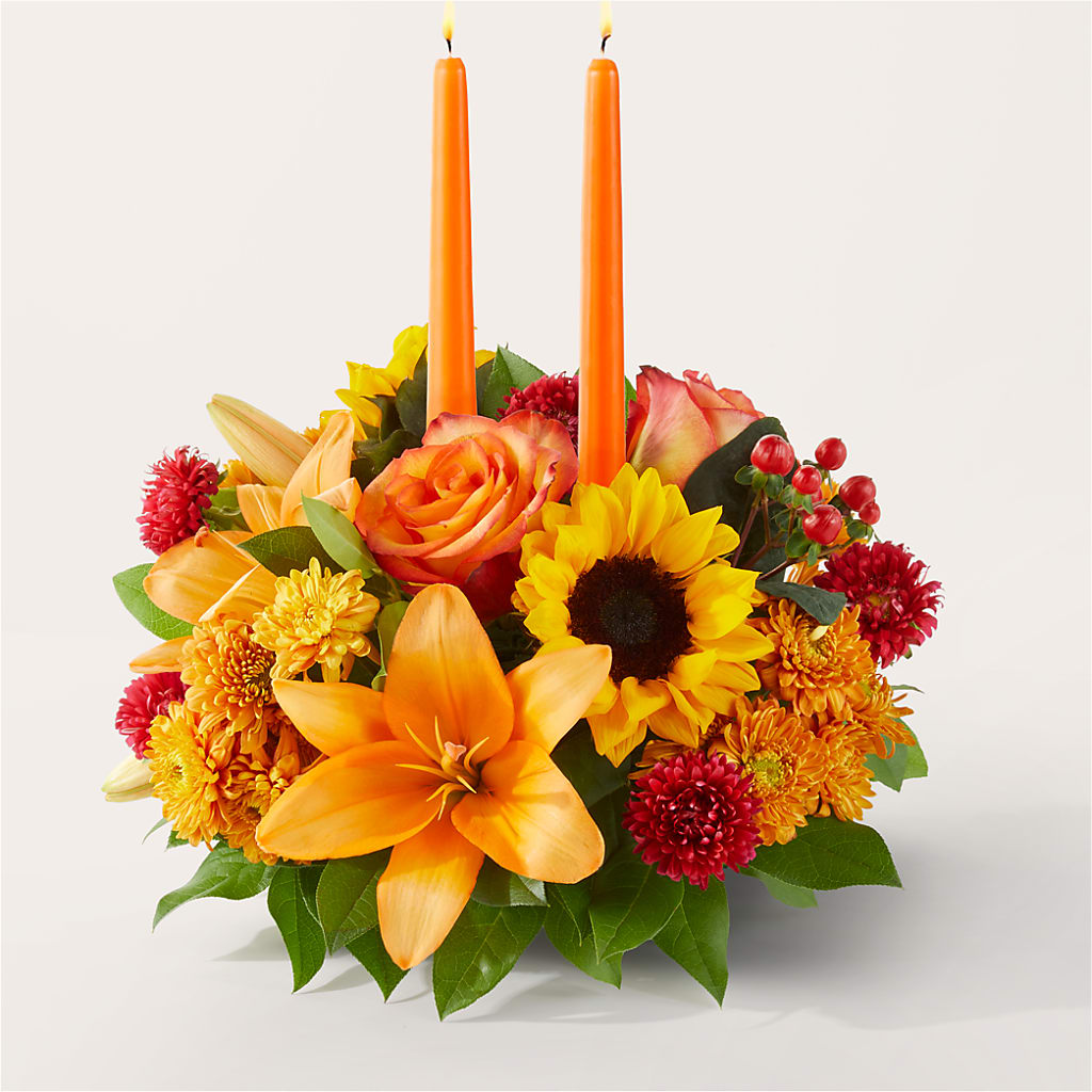 Grateful Centerpiece – SWEET CREATIONS BROOKFIELD FLWRS & BLLNS, Brookfield IL