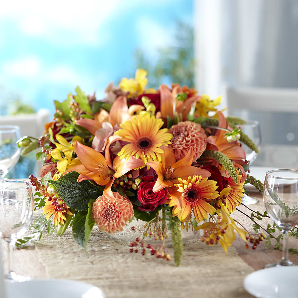 One and Only Centerpiece – SWEET CREATIONS BROOKFIELD FLWRS & BLLNS, Brookfield IL