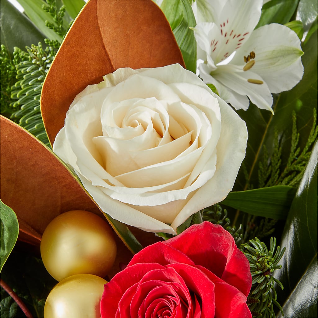 Joy & Jolly Bouquet – SWEET CREATIONS BROOKFIELD FLWRS & BLLNS, Brookfield IL