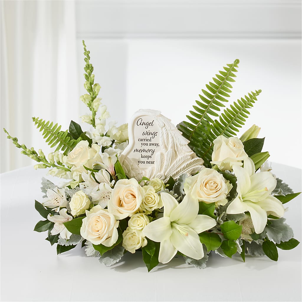 Holding You Close Arrangement – SWEET CREATIONS BROOKFIELD FLWRS & BLLNS, Brookfield IL