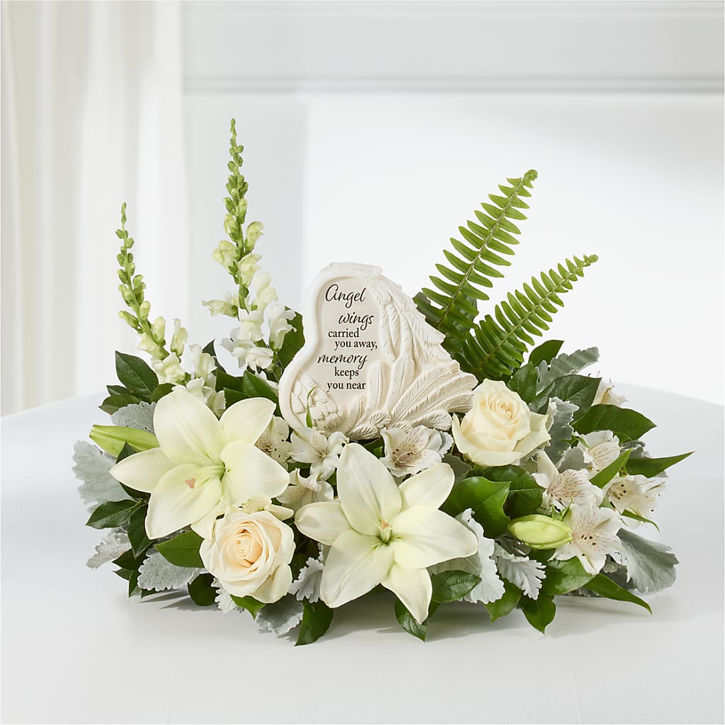 Holding You Close Arrangement – SWEET CREATIONS BROOKFIELD FLWRS & BLLNS, Brookfield IL