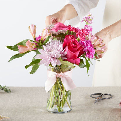 Pink Ribbon - A Florist Original – SWEET CREATIONS BROOKFIELD FLWRS & BLLNS, Brookfield IL