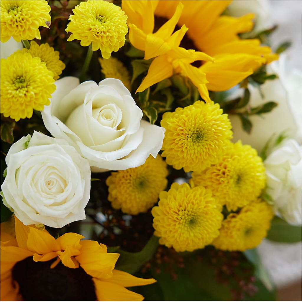 Luminous Morning Bouquet – SWEET CREATIONS BROOKFIELD FLWRS & BLLNS, Brookfield IL