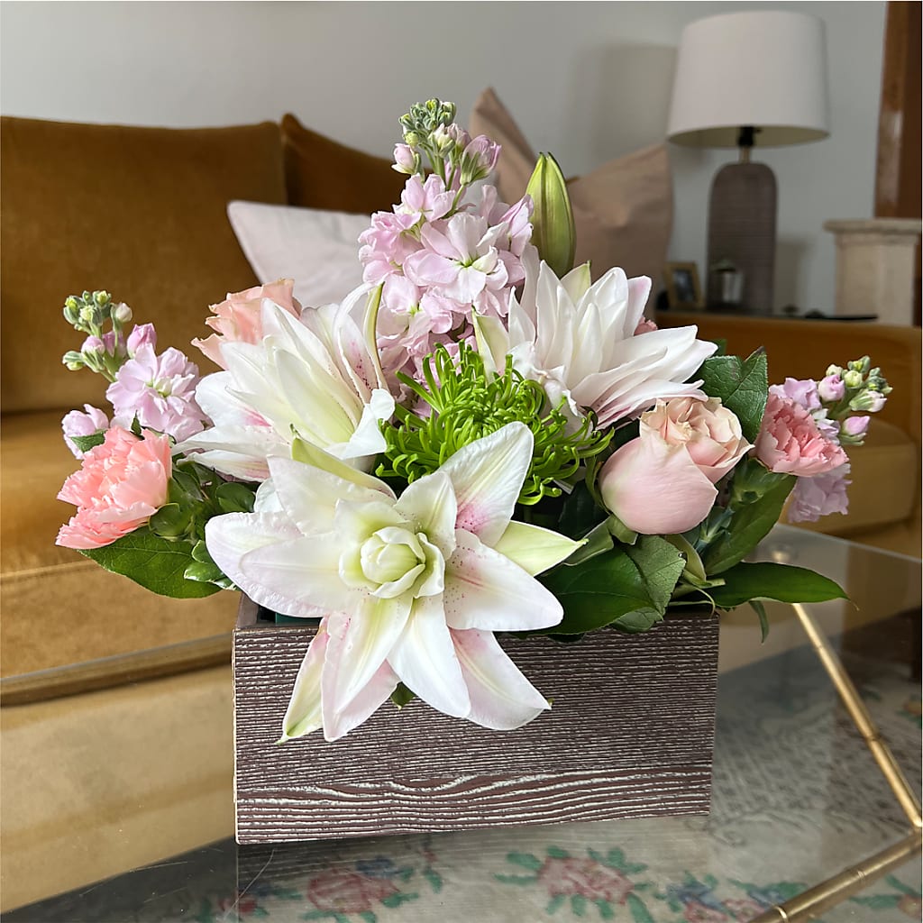 Beautiful Spirit Basket – SWEET CREATIONS BROOKFIELD FLWRS & BLLNS, Brookfield IL