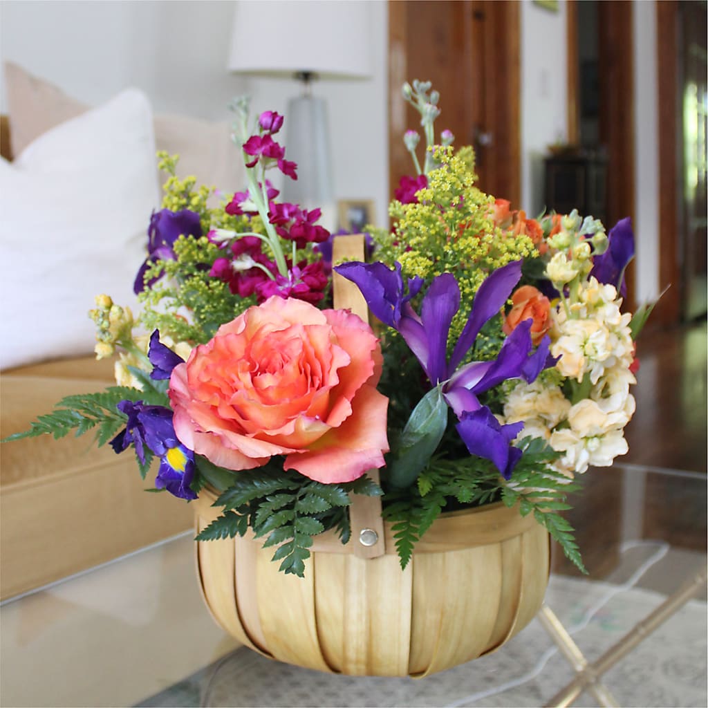 Garden of Life Basket – SWEET CREATIONS BROOKFIELD FLWRS & BLLNS, Brookfield IL