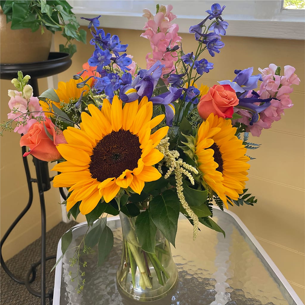 Rays of Life Bouquet – SWEET CREATIONS BROOKFIELD FLWRS & BLLNS, Brookfield IL
