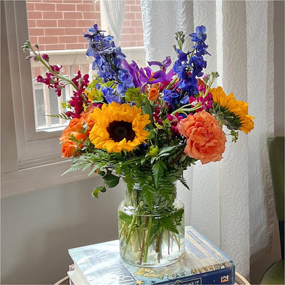 Rays of Life Bouquet – SWEET CREATIONS BROOKFIELD FLWRS & BLLNS, Brookfield IL