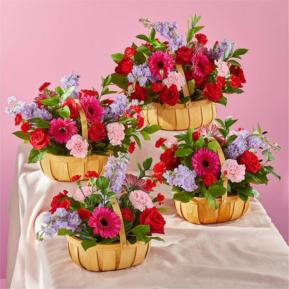 Pink Picnic Basket – SWEET CREATIONS BROOKFIELD FLWRS & BLLNS, Brookfield IL