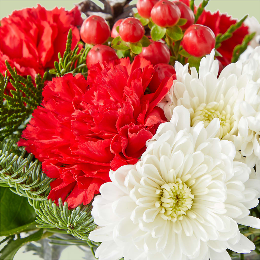 Snow Angel Bouquet – SWEET CREATIONS BROOKFIELD FLWRS & BLLNS, Brookfield IL