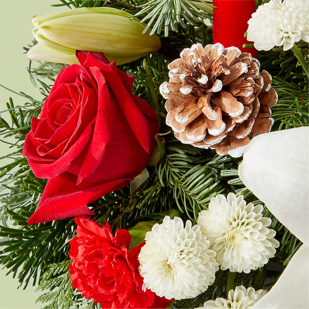 Seasonal Festivities Centerpiece – SWEET CREATIONS BROOKFIELD FLWRS & BLLNS, Brookfield IL
