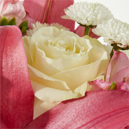 Piece of Cake Bouquet – SWEET CREATIONS BROOKFIELD FLWRS & BLLNS, Brookfield IL