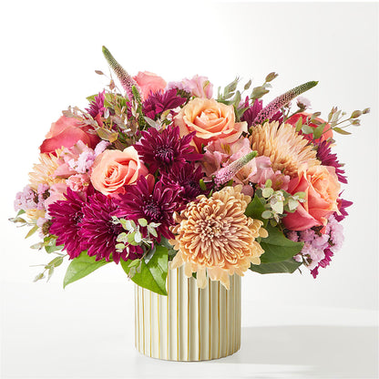 Berry Cobbler Bouquet with Ivory Vase – SWEET CREATIONS BROOKFIELD FLWRS & BLLNS, Brookfield IL