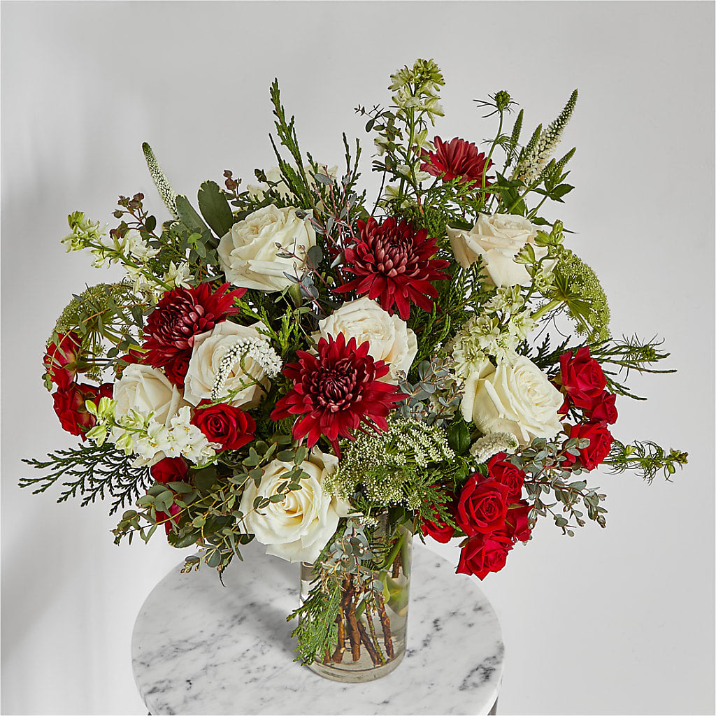 Favorite Traditions Bouquet – SWEET CREATIONS BROOKFIELD FLWRS & BLLNS, Brookfield IL