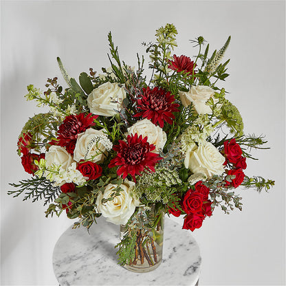 Favorite Traditions Bouquet – SWEET CREATIONS BROOKFIELD FLWRS & BLLNS, Brookfield IL