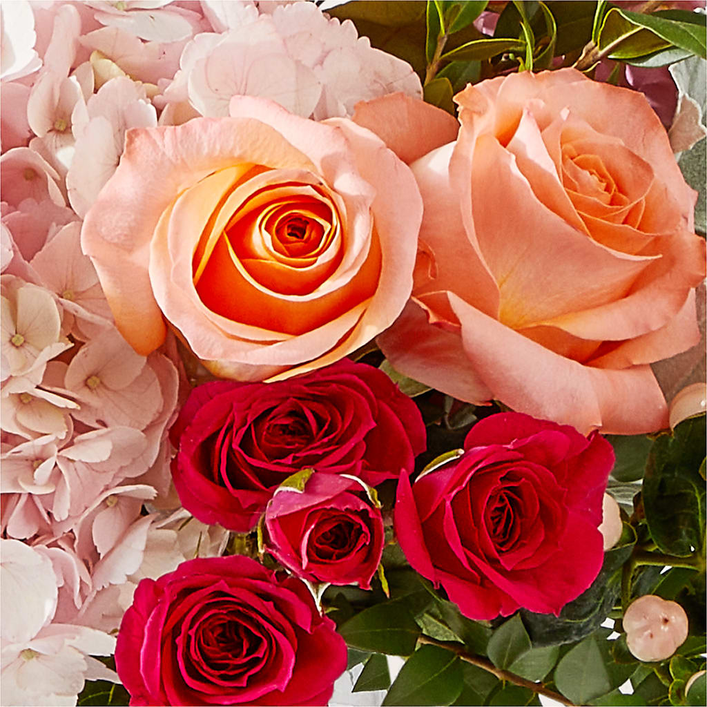Glitz & Glam Bouquet – SWEET CREATIONS BROOKFIELD FLWRS & BLLNS, Brookfield IL