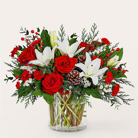 Best in Snow Bouquet – SWEET CREATIONS BROOKFIELD FLWRS & BLLNS, Brookfield IL