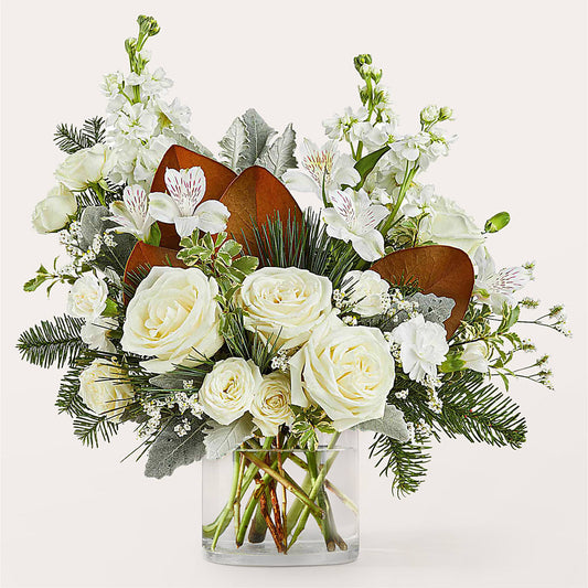Fresh Snowfall Bouquet – SWEET CREATIONS BROOKFIELD FLWRS & BLLNS, Brookfield IL