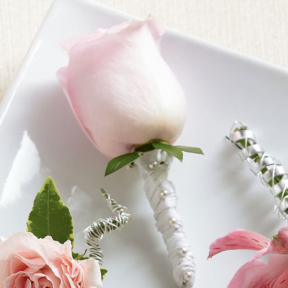 Pink Rose Boutonniere – SWEET CREATIONS BROOKFIELD FLWRS & BLLNS, Brookfield IL