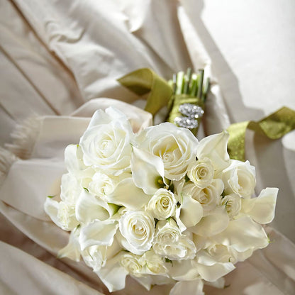 Serene Highness Bouquet – SWEET CREATIONS BROOKFIELD FLWRS & BLLNS, Brookfield IL