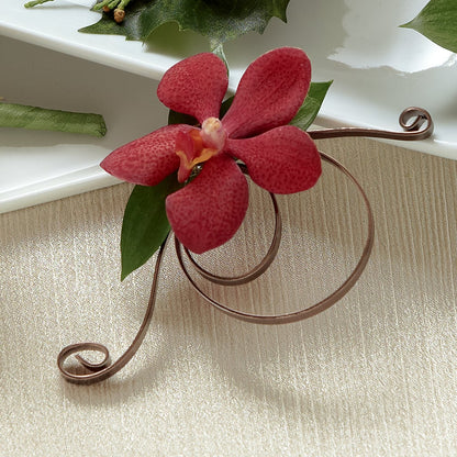 Red Mokara Boutonniere – SWEET CREATIONS BROOKFIELD FLWRS & BLLNS, Brookfield IL